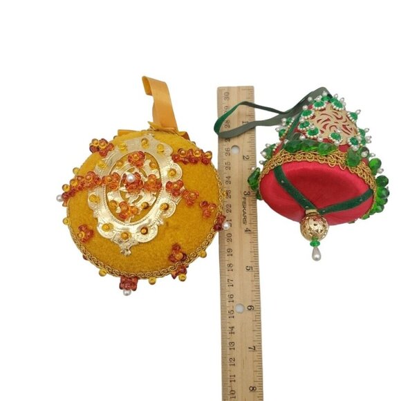 Vintage Sequin Velvet Pin Christmas Ornaments Gold‎ & Red Green Handmade - Picture 6 of 6